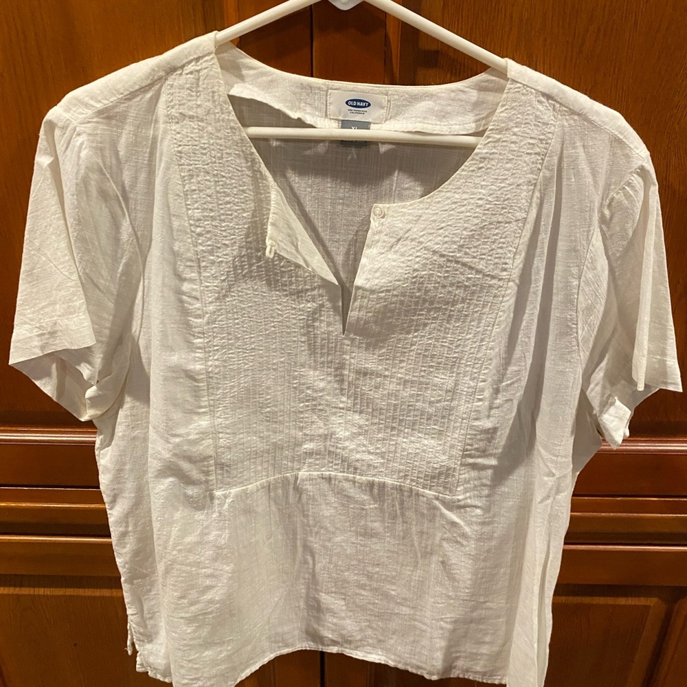 Old Navy Women's White Top